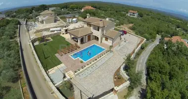 Villa 5 rooms in Mjesni odbor Milcetici - Turcici - Zidarici, Croatia