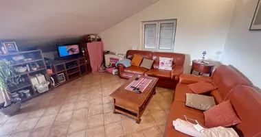 Apartamento 4 habitaciones en Budva, Montenegro