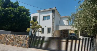 Dom 6 pokojów w Społeczność St. Tychon, Cyprus