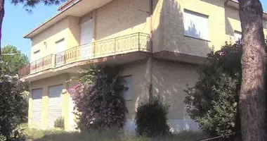 Adosado Adosado 25 habitaciones en Terni, Italia