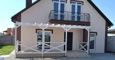 3 room house in Molodizhne, Ukraine