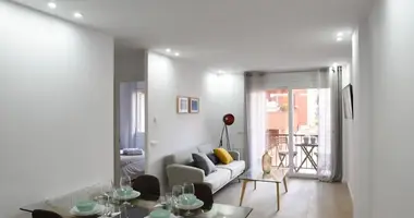 4 bedroom apartment in Barcelones, Spain