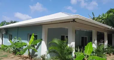 Дом 2 спальни в Six Huts, Гондурас