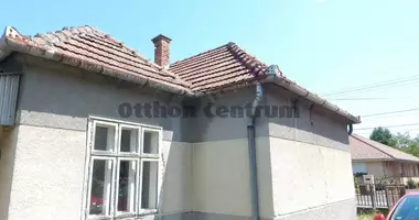 3 room house in Pacsa, Hungary