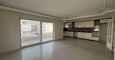 Wohnung 3 Zimmer in Alanya, Türkei