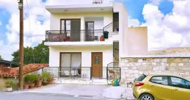 Dom 4 pokoi w Agia Varvara, Cypr