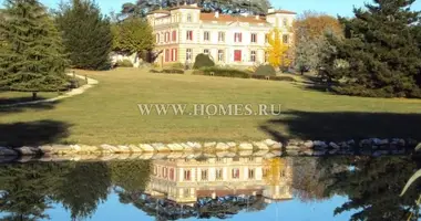 Castle 8 bedrooms in Toulouse, France