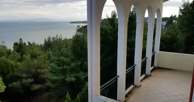 Villa 24 chambres avec Vue sur la mer, avec Première côte dans Nea Fokea, Grèce