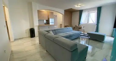 Apartamento 3 habitaciones en Becici, Montenegro