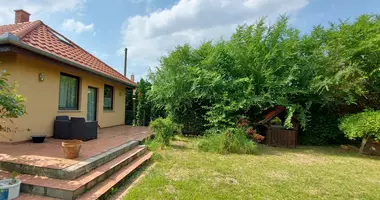 4 room house in Rackeve, Hungary