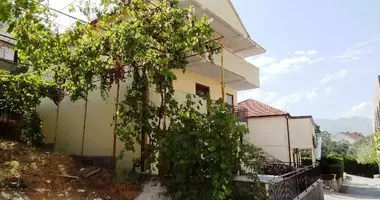 Дом в Биела, Черногория