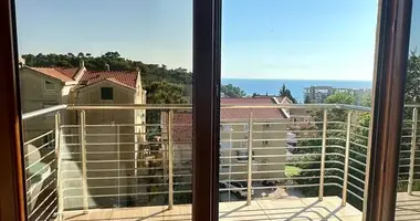 Apartamento 3 habitaciones en Petrovac, Montenegro