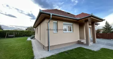 4 room house in Gyorladamer, Hungary