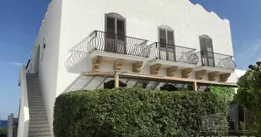 Villa  mit Parkplatz, mit Balkon, mit Meerblick in Noto, Italien