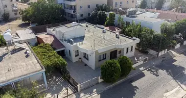 Haus 4 Schlafzimmer in Nikosia, Cyprus