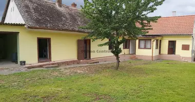 4 room house in Bezedek, Hungary