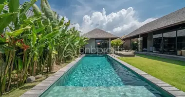 Villa  mit Balkon, mit Möbliert, mit Klimaanlage in Canggu, Indonesien