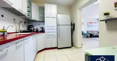 Apartamento 3 habitaciones en Asdod, Israel