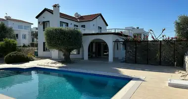 Villa 5 habitaciones con Balcón en Agios Georgios, Chipre del Norte