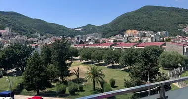 Apartamento 2 habitaciones en Budva, Montenegro