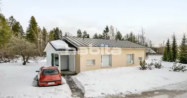Dom 4 pokoi w Kouvolan seutukunta, Finlandia