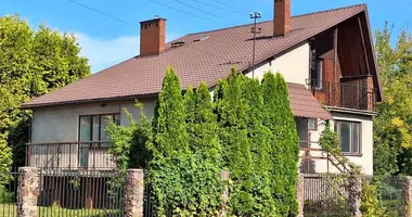 6 room house in Warsaw, Poland