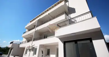 Apartamento 2 habitaciones en Igalo, Montenegro