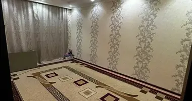 Apartamento 3 habitaciones en Taskent, Uzbekistán