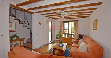 Townhouse 2 bedrooms with furniture, with air conditioning, with terrace in Cabo Roig, Spain