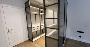 Apartamento 4 habitaciones en Riga, Letonia