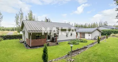 Haus 5 zimmer in Launonen, Finnland