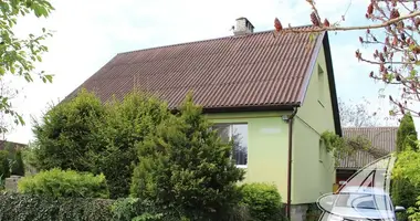 Casa en Kaviardziaki, Belarús
