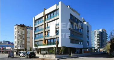 Apartamento 2 habitaciones en Muratpasa, Turquía