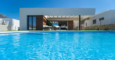 Villa  con Terraza, con Patio, con Garaje en Finestrat, España