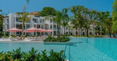 Condo 2 bedrooms in West Bay, Honduras