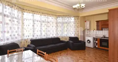 Apartamento 5 habitaciones en Ereván, Armenia