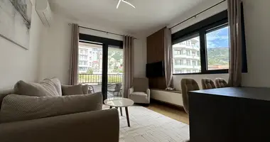 Apartamento 2 habitaciones en Becici, Montenegro