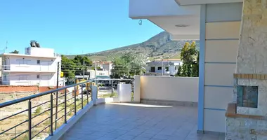 Reihenhaus 3 Zimmer mit Bergblick in Kouvaras, Griechenland