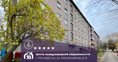 Apartamento 3 habitaciones en Maladetchna, Bielorrusia