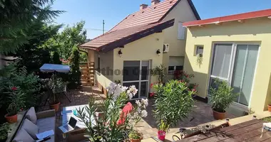 3 room house in Tatabanyai jaras, Hungary