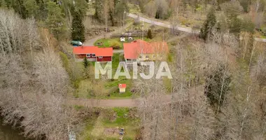 5 bedroom house in Pyhtaan kirkonkyla, Finland