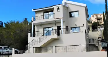 Villa 4 chambres dans Yeroskipou, Chypre