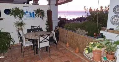 2 bedroom apartment in La Linea de la Concepcion, Spain