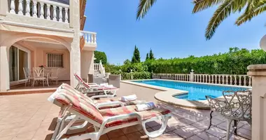 Casa 4 habitaciones con la piscina en España, España