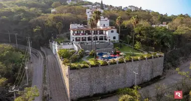 Casa 6 habitaciones en Rancho San Diego, México