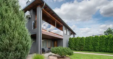 Maison dans Ginenai, Lituanie