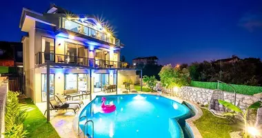 Villa Villa de 3 habitaciones con balcón, con airea acondicionado, con estacionamiento en Aegean Region, Turquía