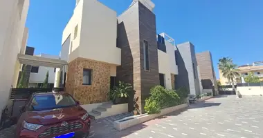 Дом 4 комнаты в Orihuela, Испания