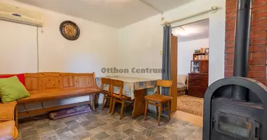 3 room house in Isztimer, Hungary