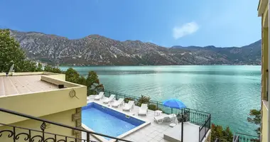 Villa 9 zimmer mit Meerblick, mit Erste Küstenlinie, mit Am Strand in durici, Montenegro